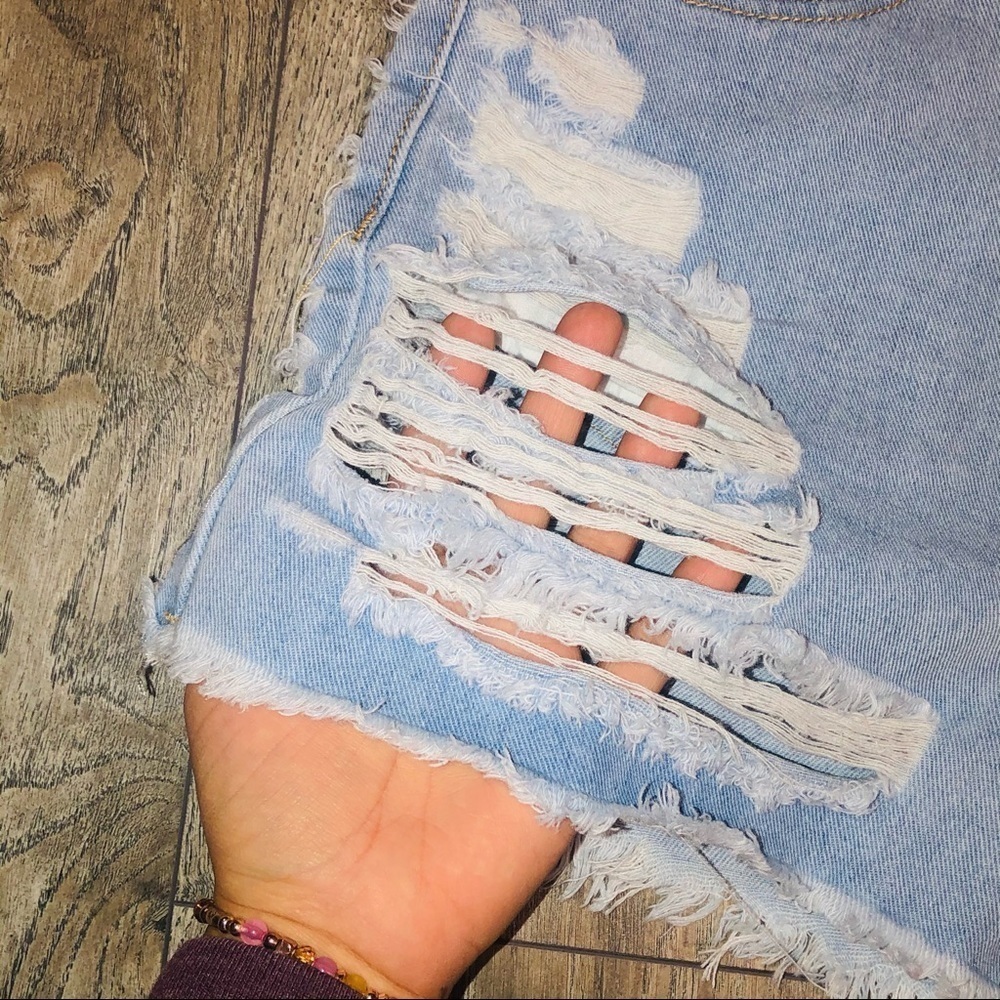 NWT Denim Blvd Highly Distressed Jean Shorts - Picture 4 of 12